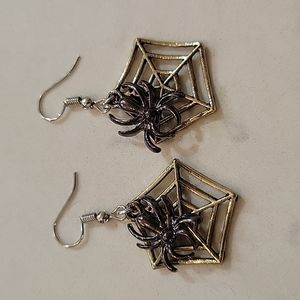 Spider earrings